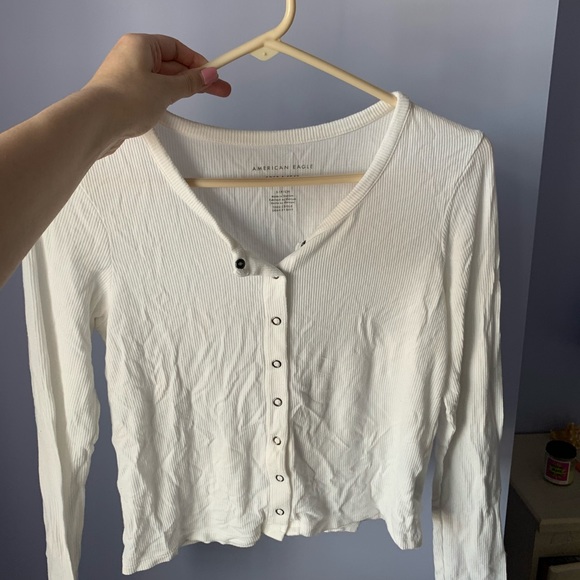 Super soft long sleeve from American eagle !! - Picture 2 of 5